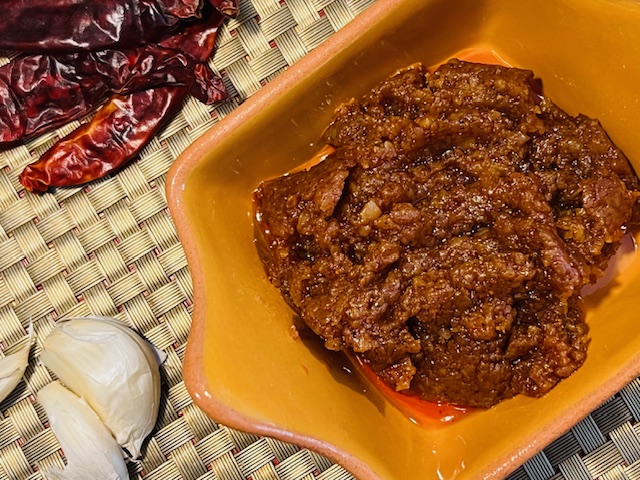 Poondu (Garlic) Chutney